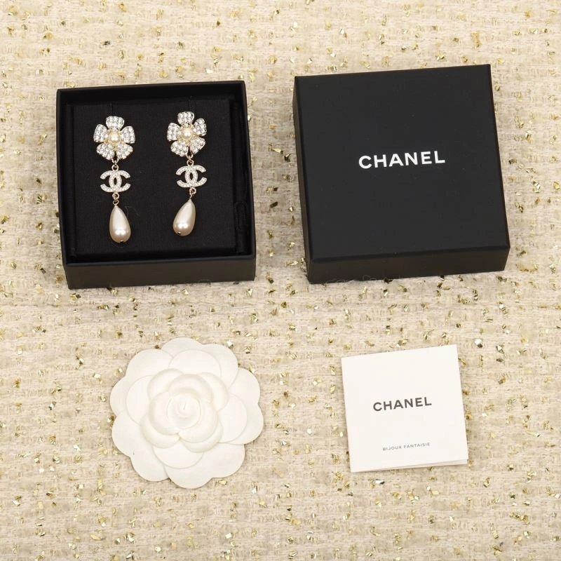 Chanel Earrings Lightweight 227501