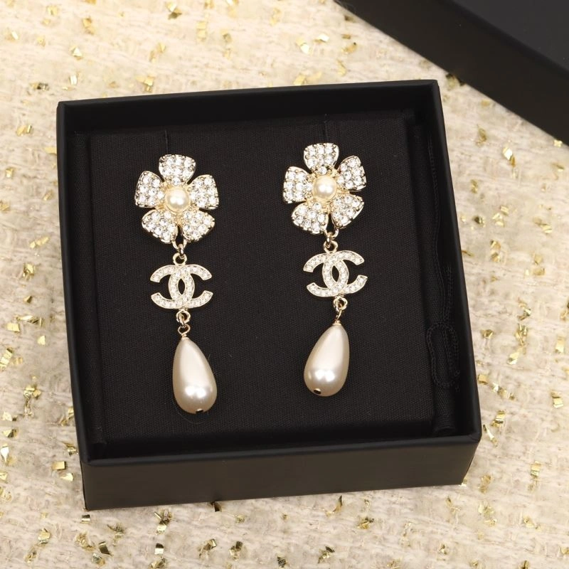 Chanel Earrings Lightweight 227501