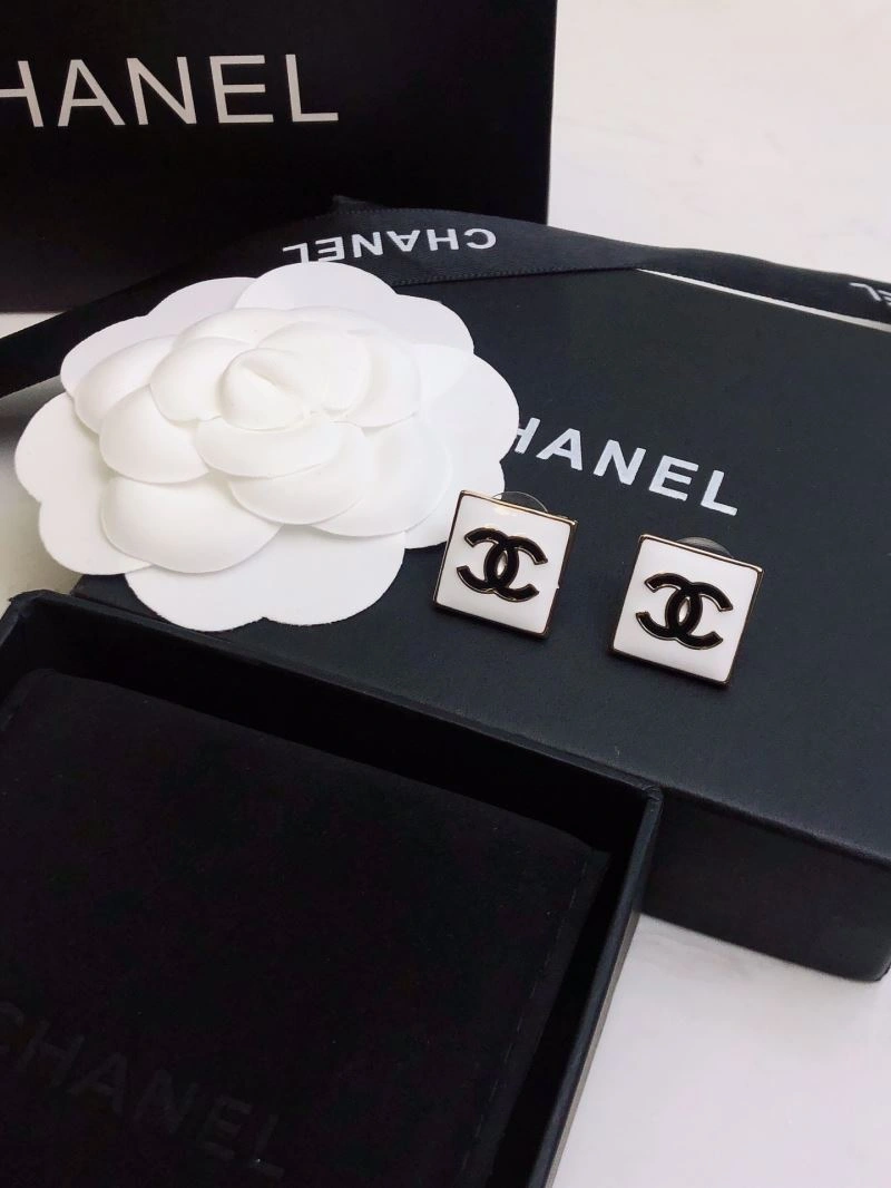 Chanel Earrings Affordable 227492