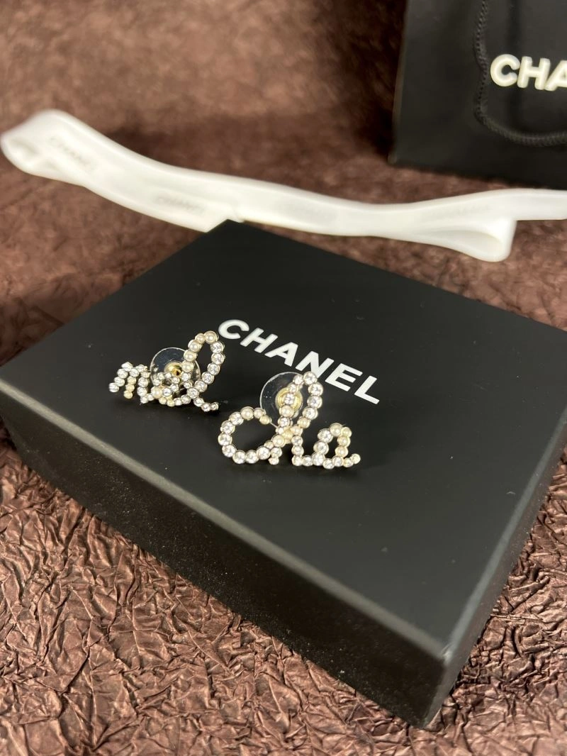 Chanel Earrings Lightweight 227505