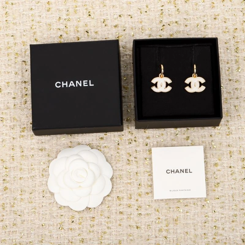Chanel Earrings StreetReady 227475