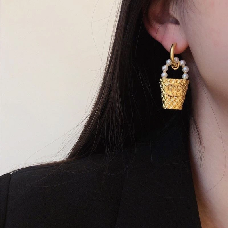 Chanel Earrings Supportive 227483