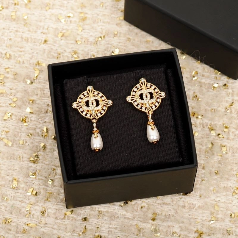 Vibrant Chanel Earrings 227477
