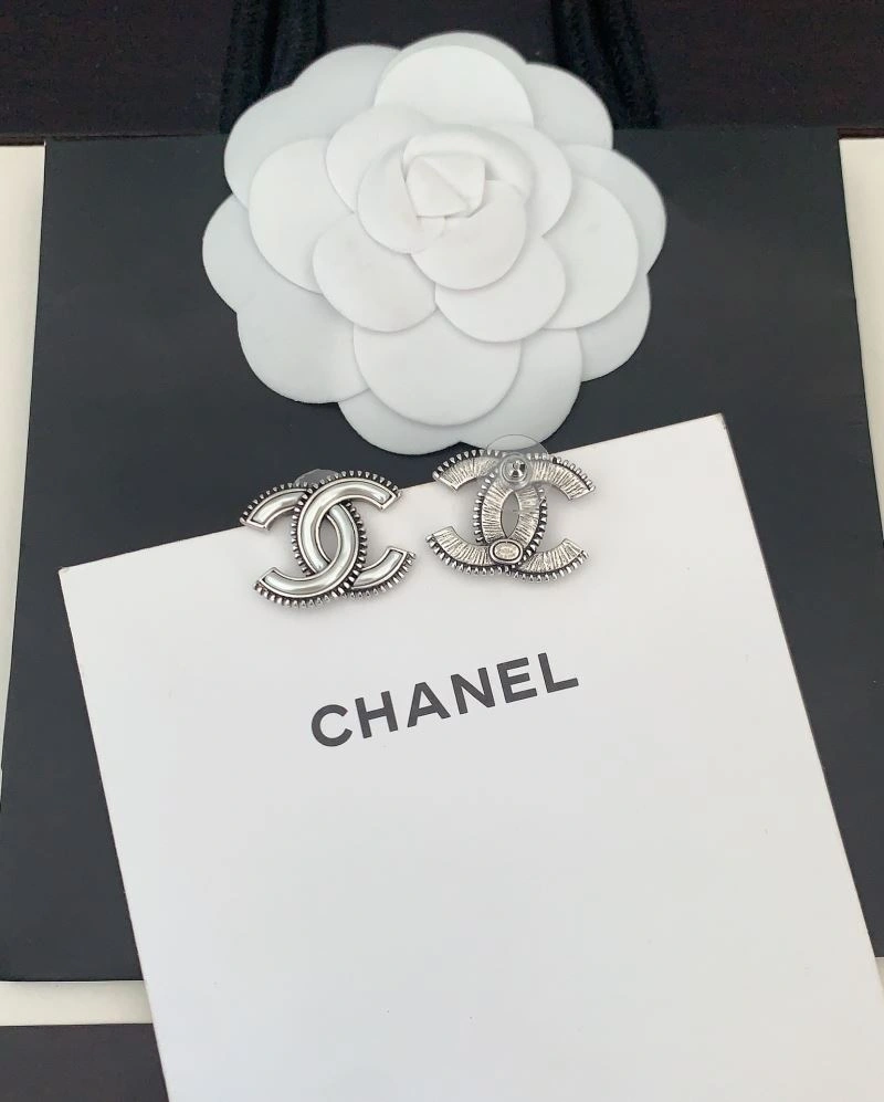Bright Chanel Earrings 227512
