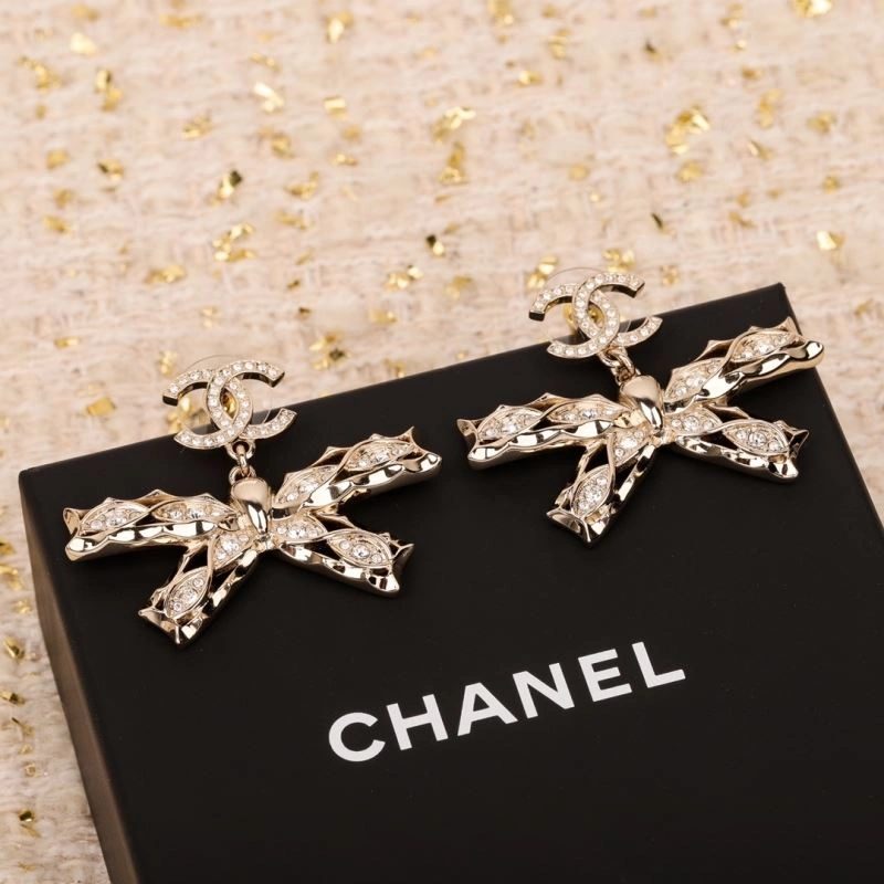 Unique Chanel Earrings 227456