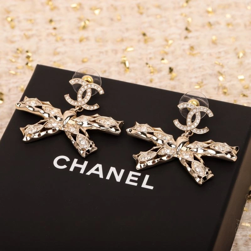 Unique Chanel Earrings 227456