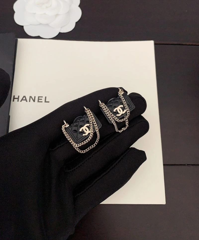 Lightweight Chanel Earrings 227446