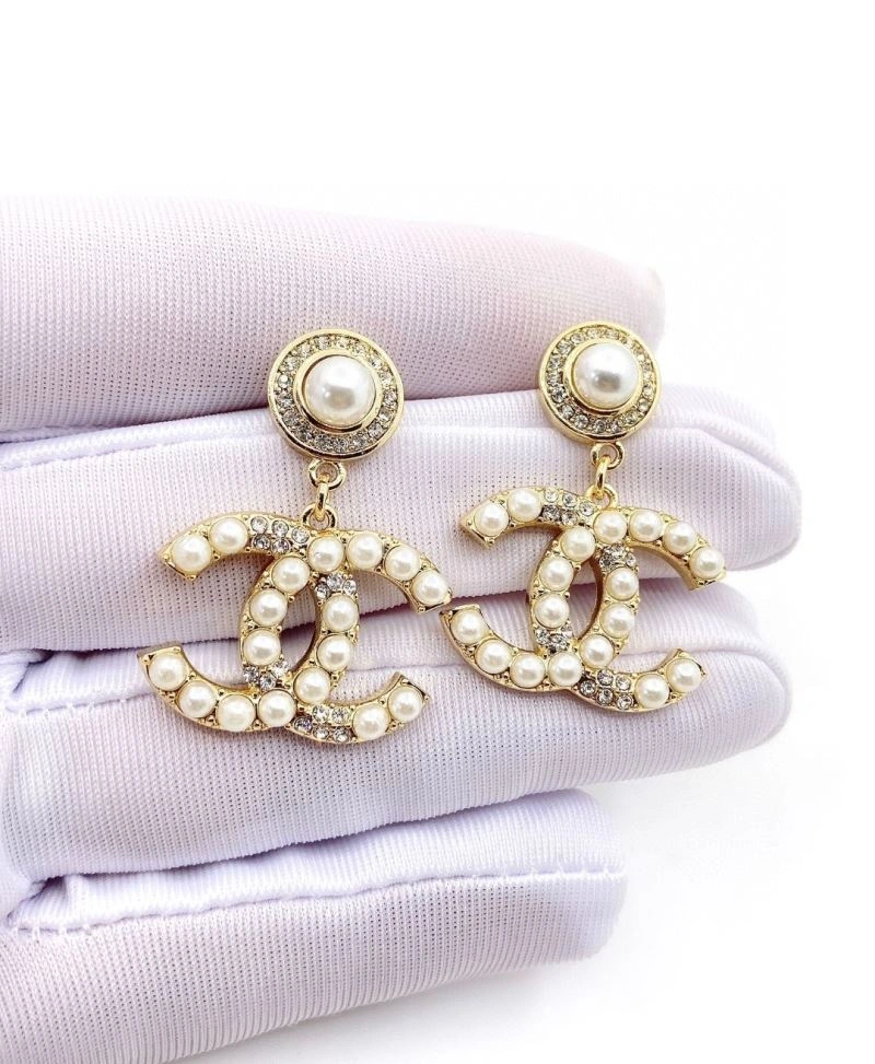 Refined Chanel Earrings 227470