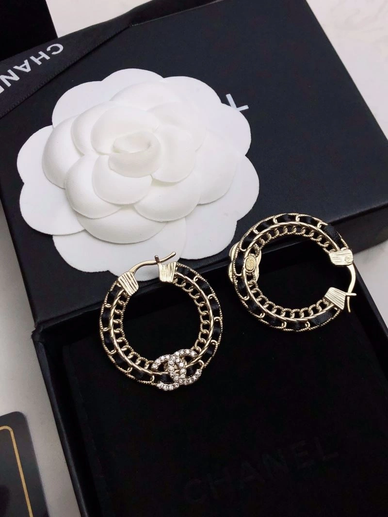 Refined Chanel Earrings 227436