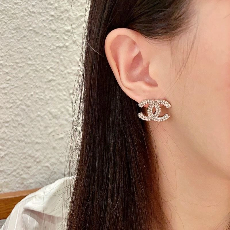 Chanel Earrings Elegant 227460
