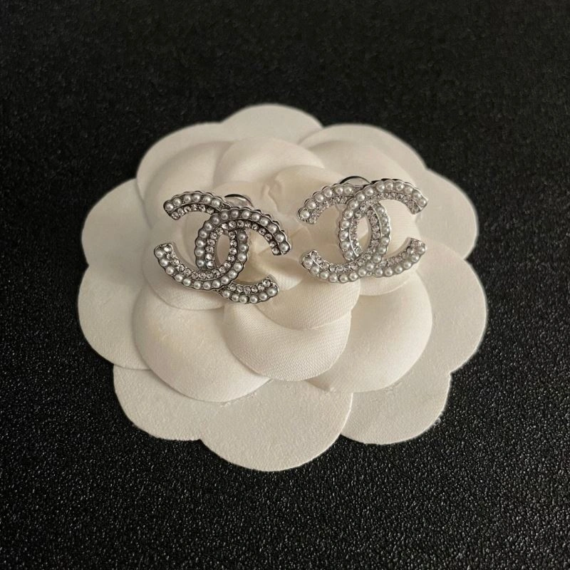Chanel Earrings Elegant 227460