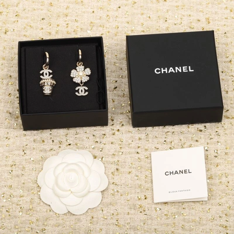 Snug Chanel Earrings 227544