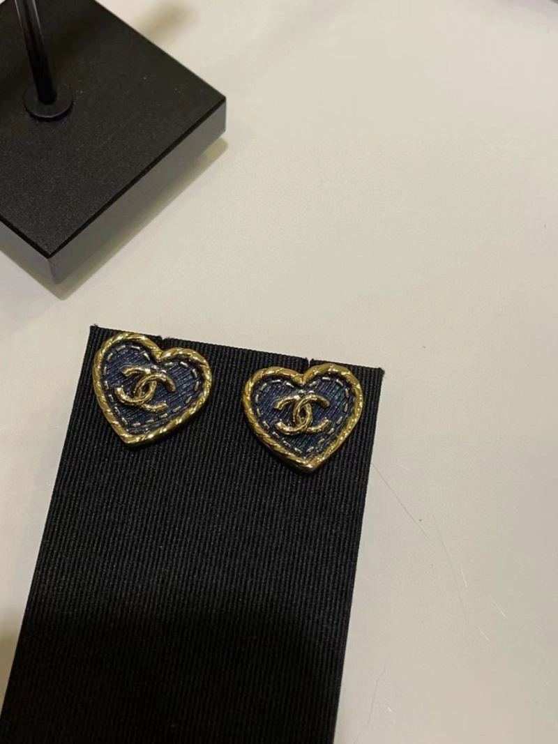 Chanel Earrings Sleek 227490