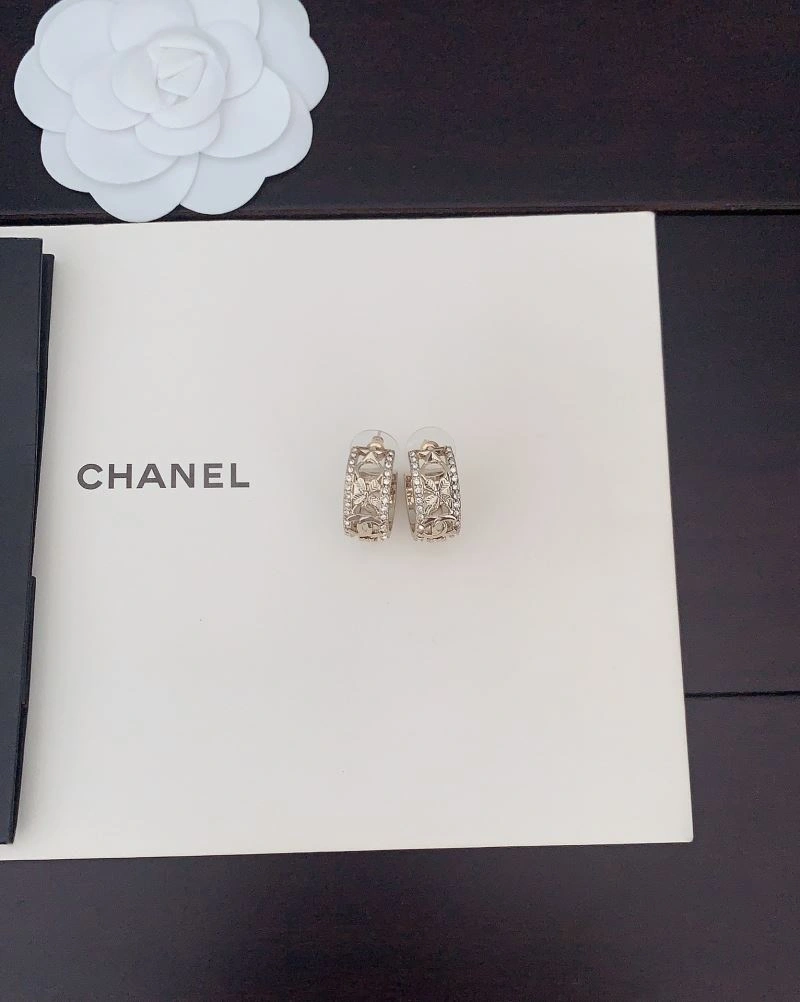 Chanel Earrings Snug 227443