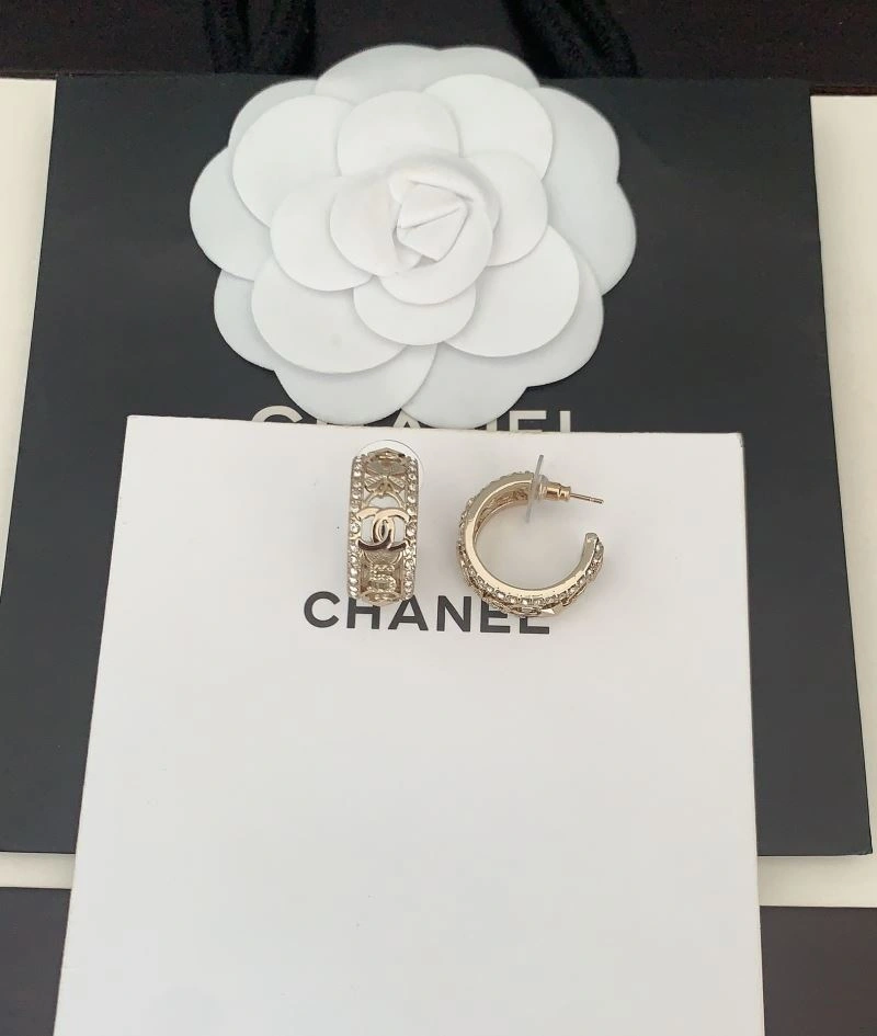 Chanel Earrings Snug 227443