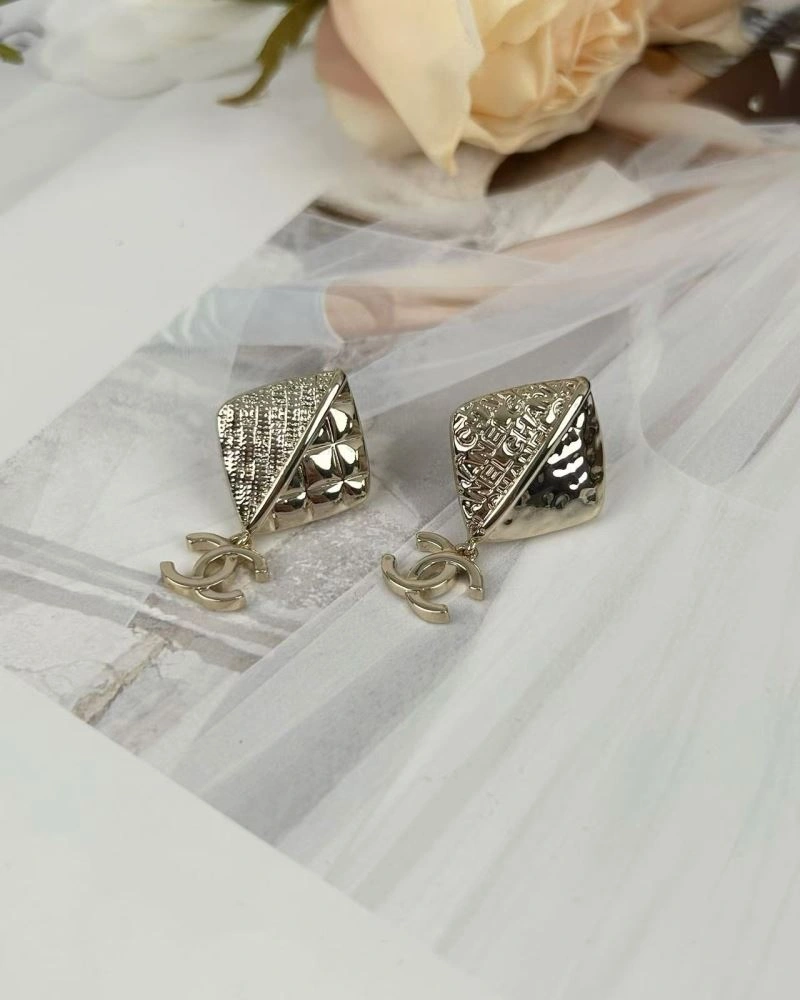 Chanel Earrings SmoothTexture 227448