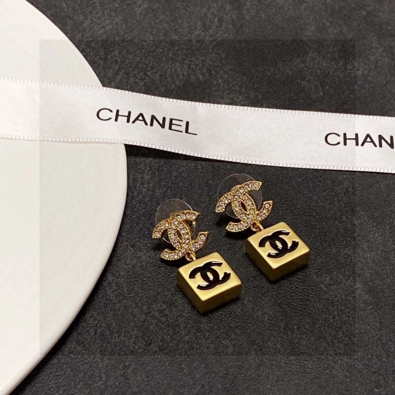 Chanel Earrings Durable 227471