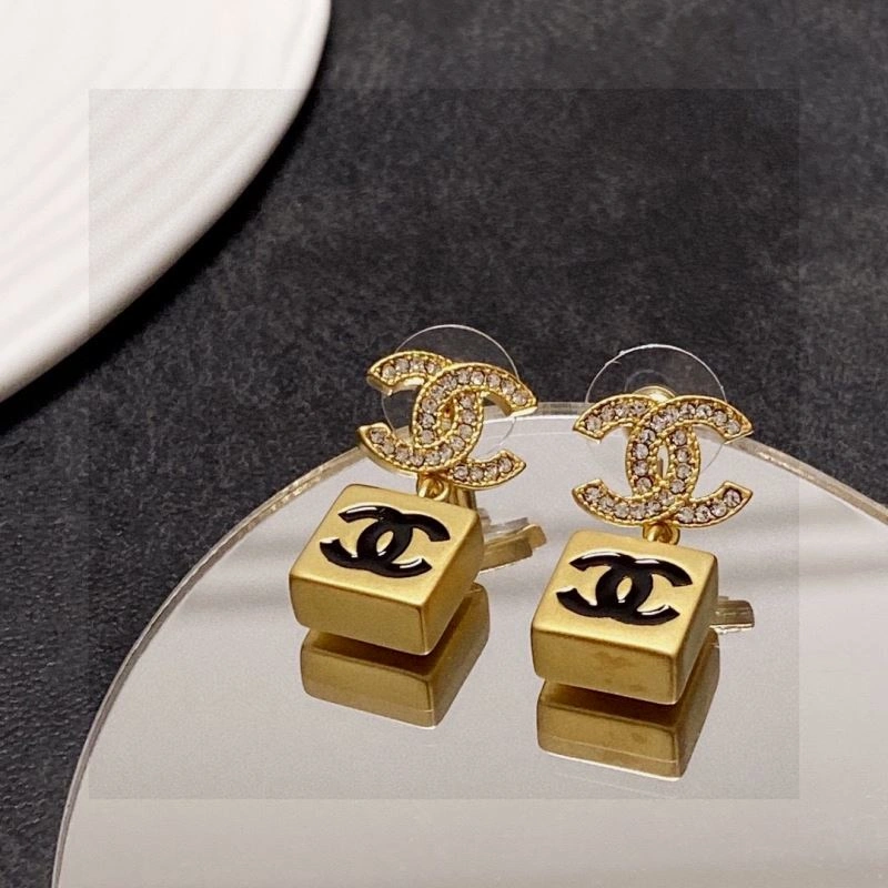 Chanel Earrings Durable 227471
