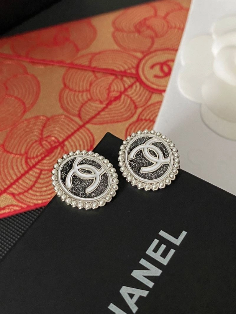 Sophisticated Chanel Earrings 227398