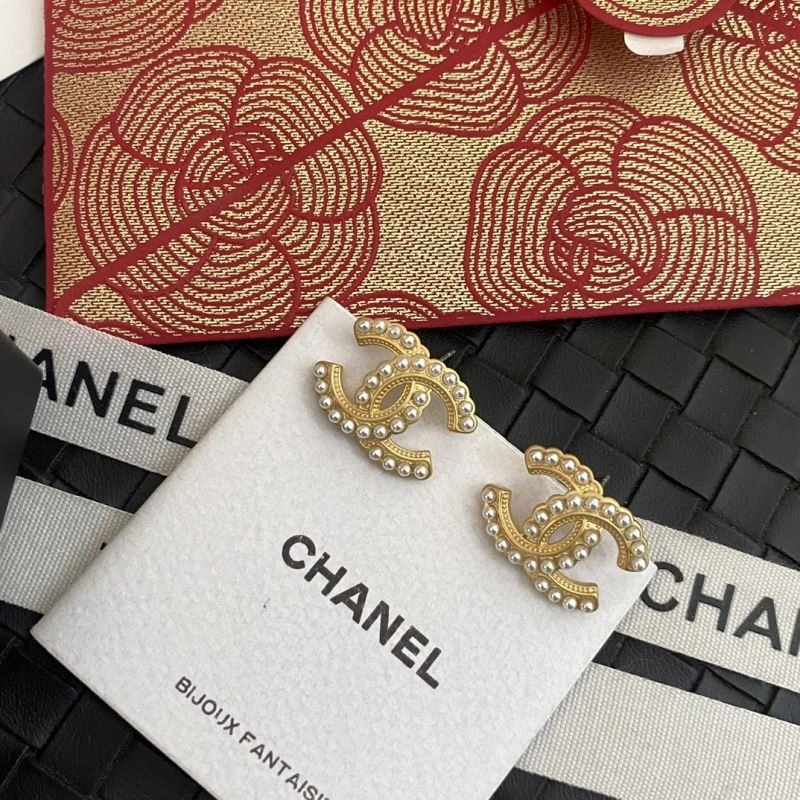 Elegant Chanel Earrings 227388