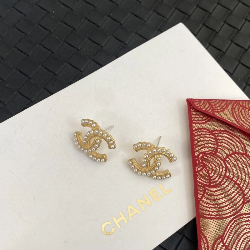 Elegant Chanel Earrings 227388