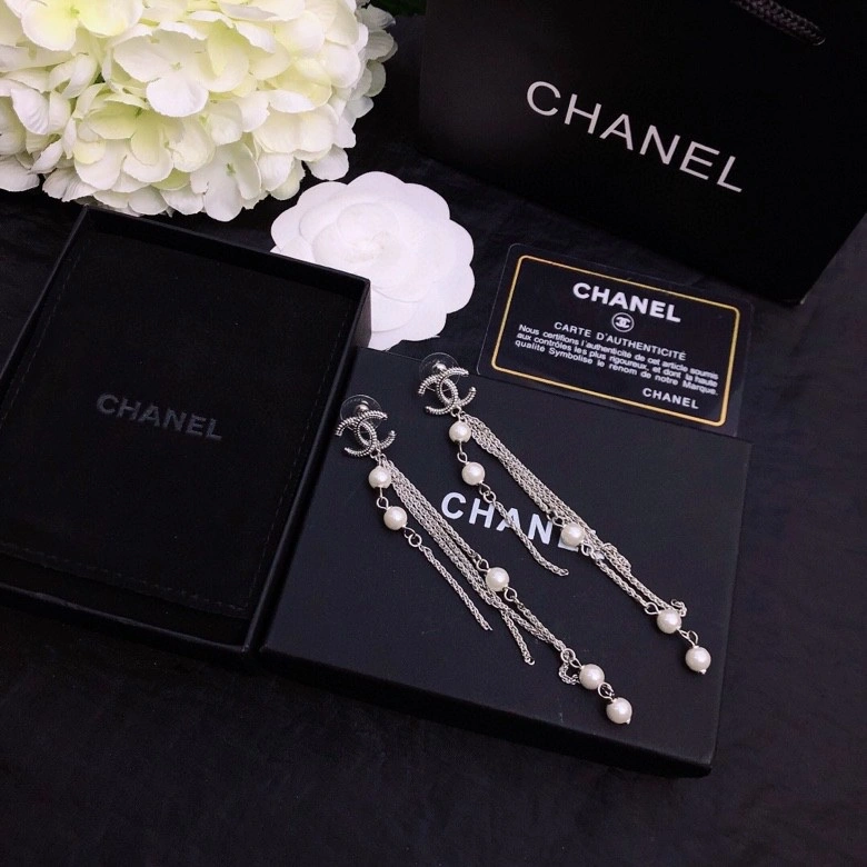 Chanel Earrings Affordable 227385