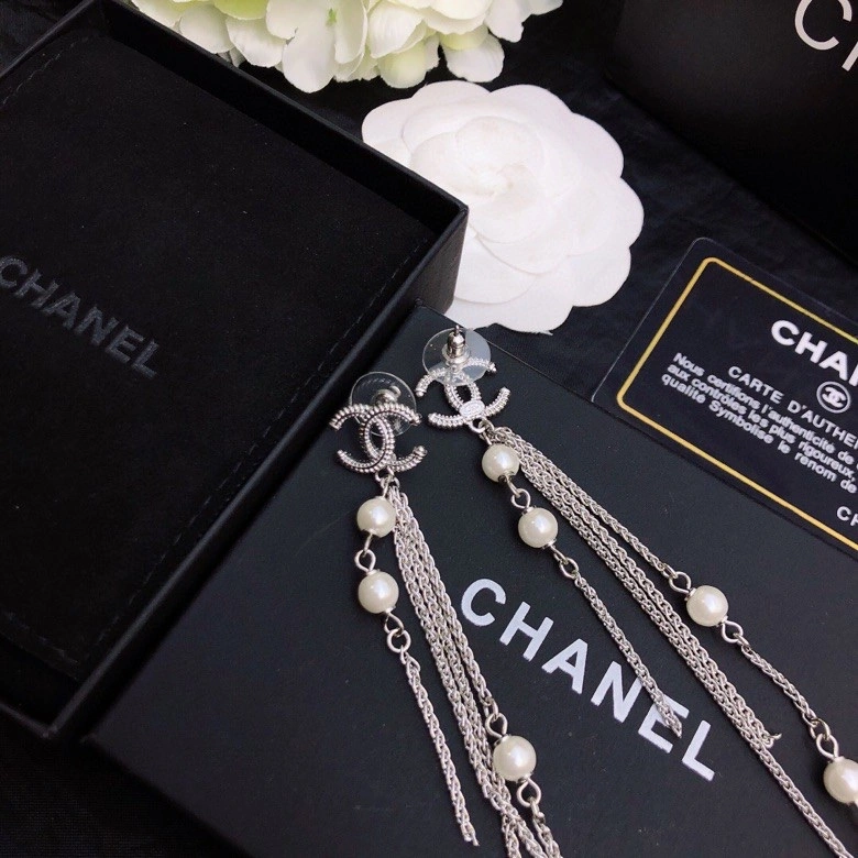 Chanel Earrings Affordable 227385