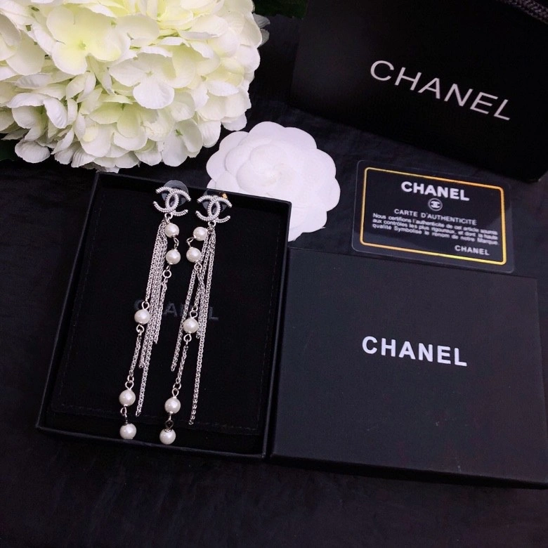 Chanel Earrings Affordable 227385