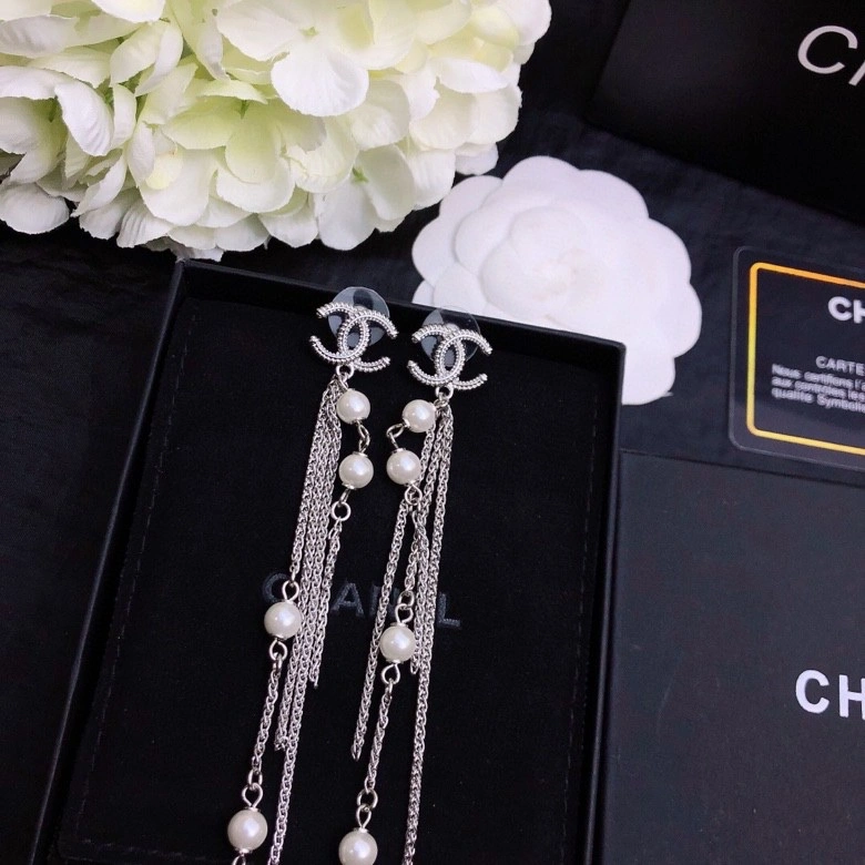 Chanel Earrings Affordable 227385