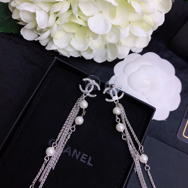 Chanel Earrings Affordable 227385