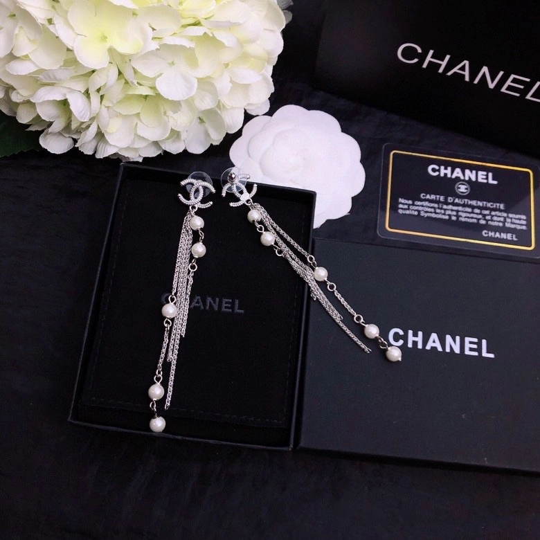 Chanel Earrings Affordable 227385