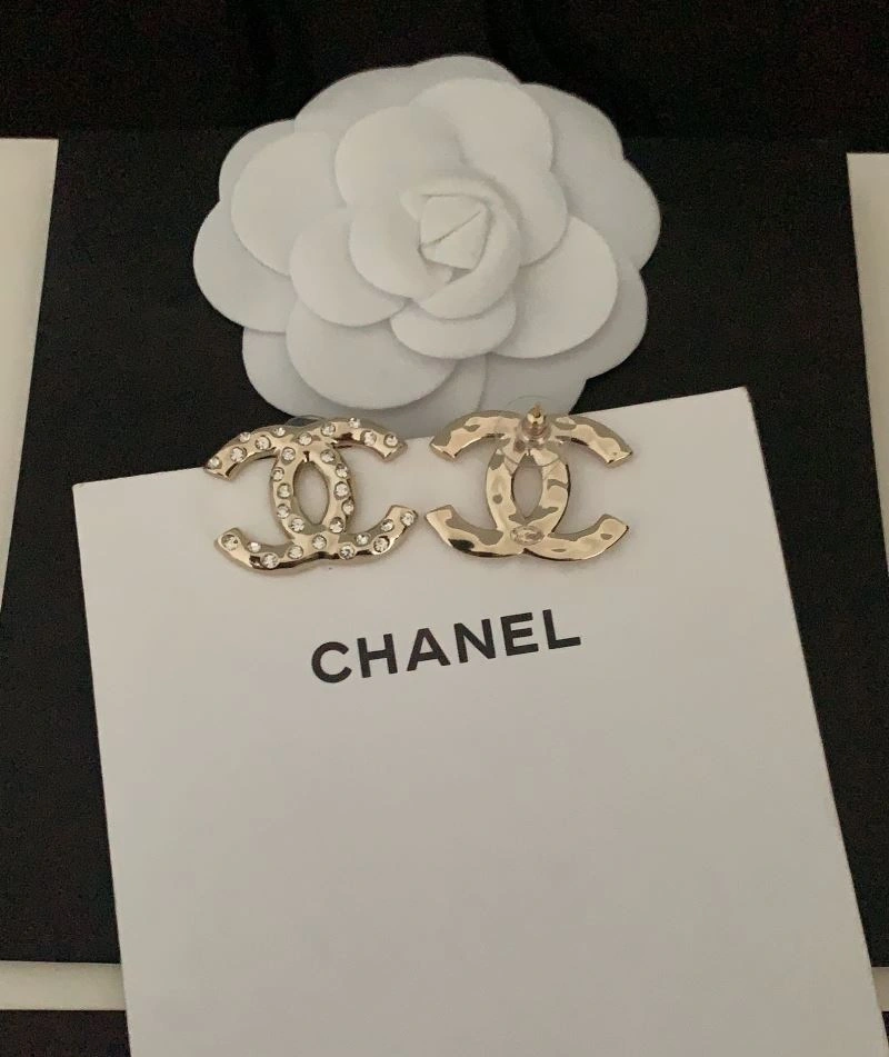 Chanel Earrings Packable 227382