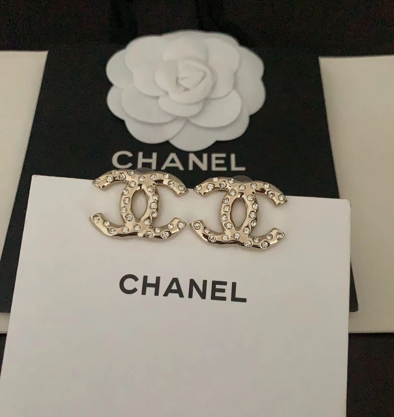 Chanel Earrings Packable 227382