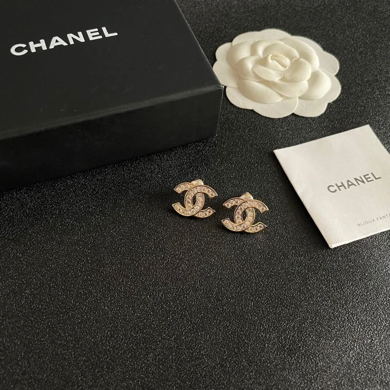 Effortless Chanel Earrings 227383