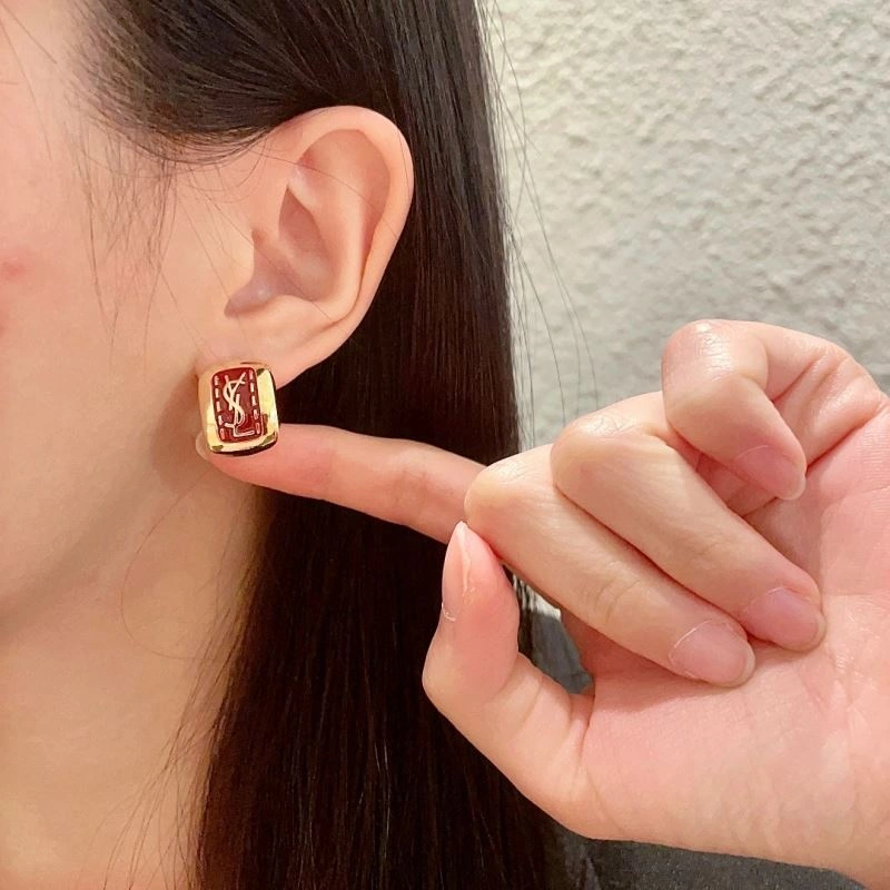 Chanel Earrings UrbanChic 227415