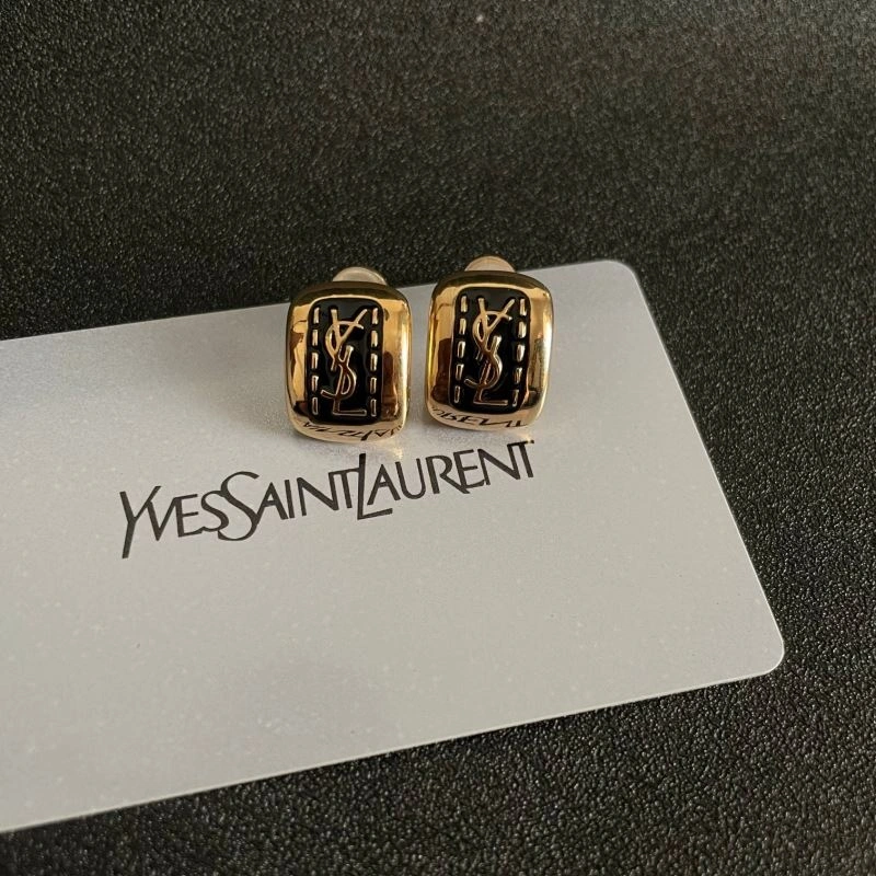 ZeroBulk Chanel Earrings 227455