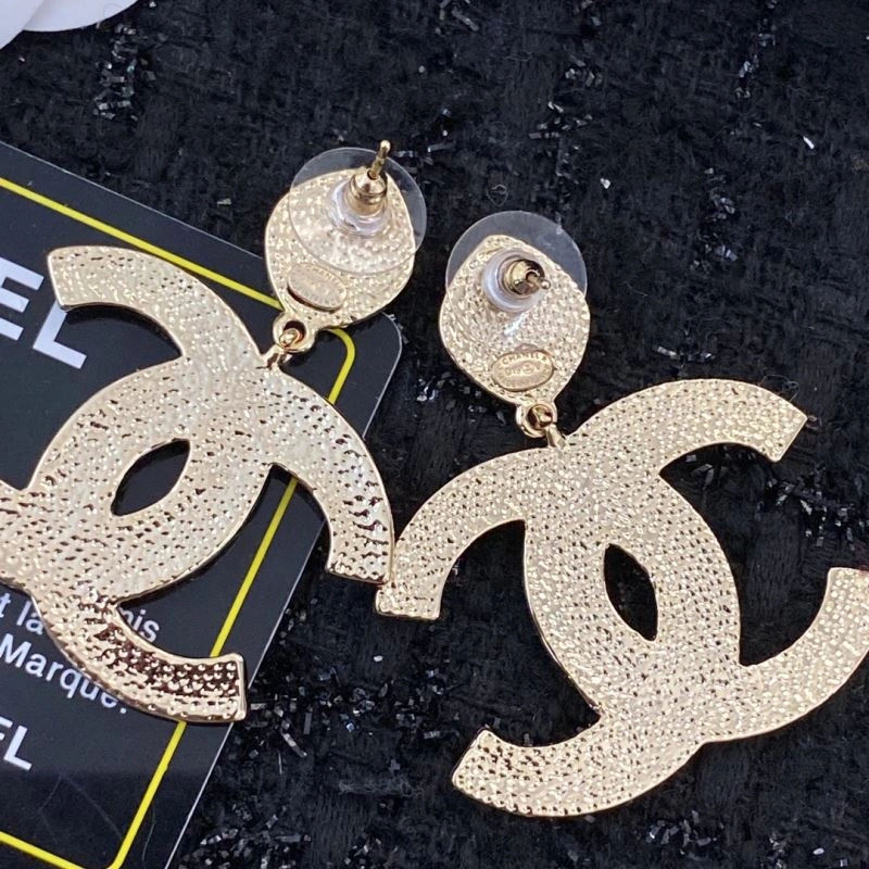 Refined Chanel Earrings 227369