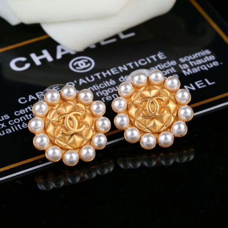 Refined Chanel Earrings 227392