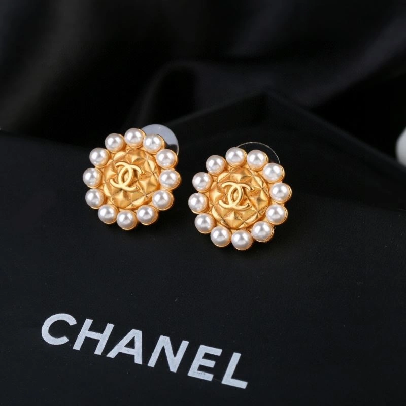 Refined Chanel Earrings 227392