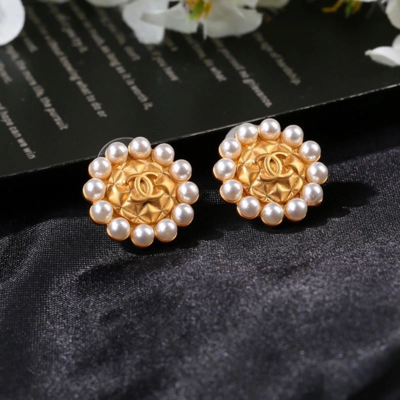Refined Chanel Earrings 227392