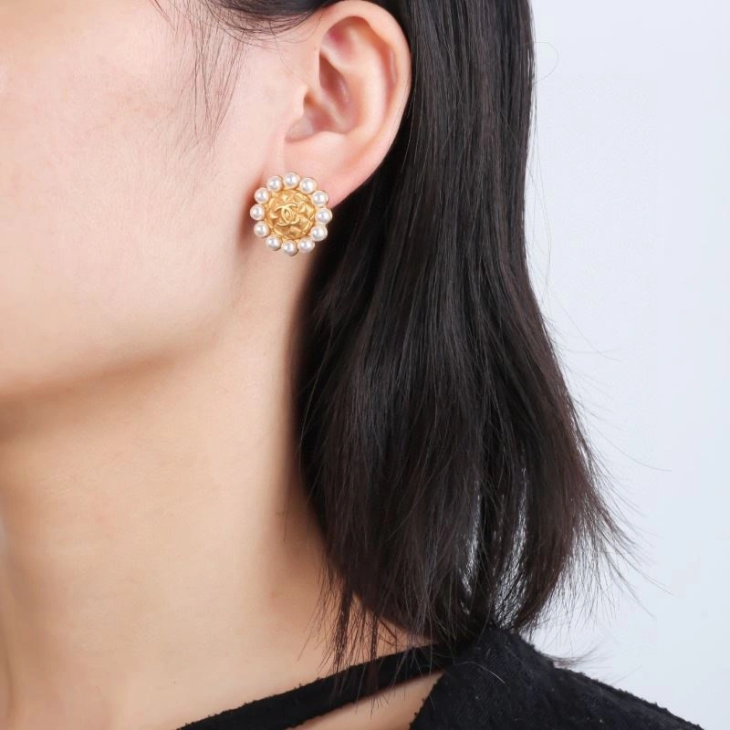 Refined Chanel Earrings 227392