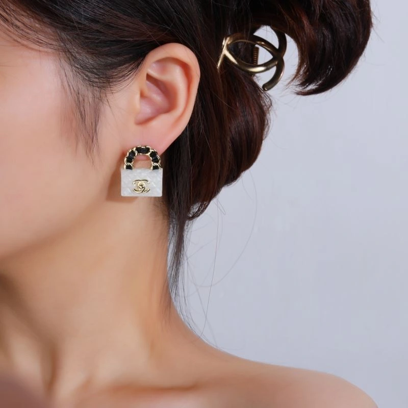 Compact Chanel Earrings 227358