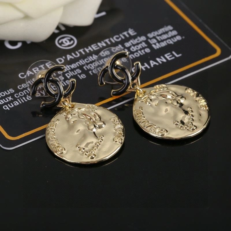 Comfortable Chanel Earrings 227341