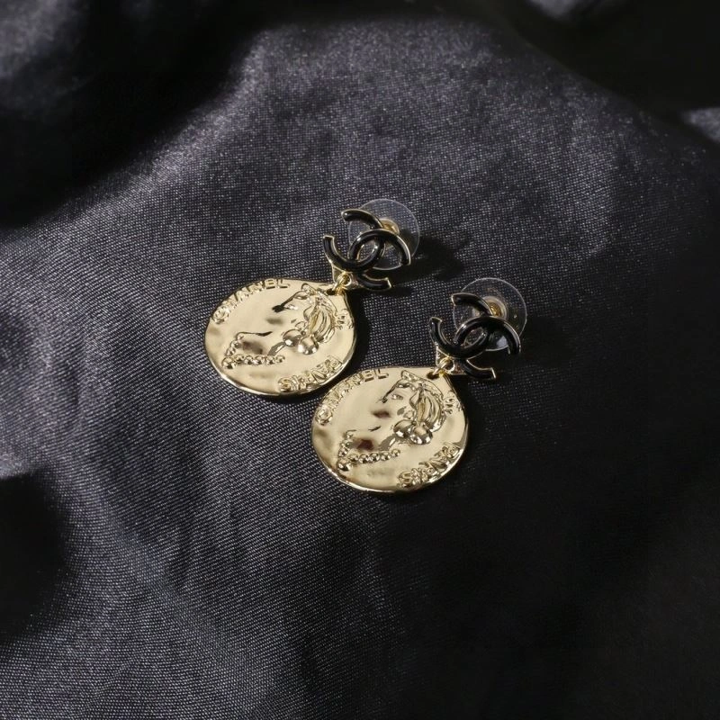 Comfortable Chanel Earrings 227341
