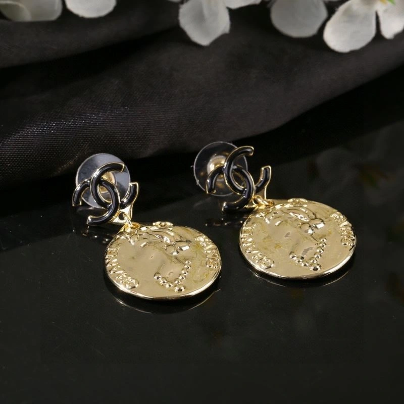 Comfortable Chanel Earrings 227341