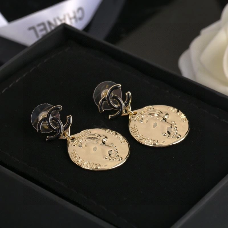 Comfortable Chanel Earrings 227341