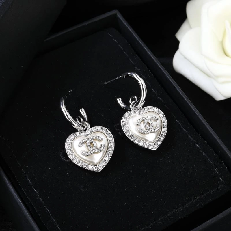 Resilient Chanel Earrings 227333