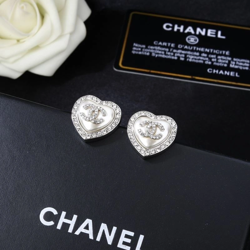 Popular Chanel Earrings 227349