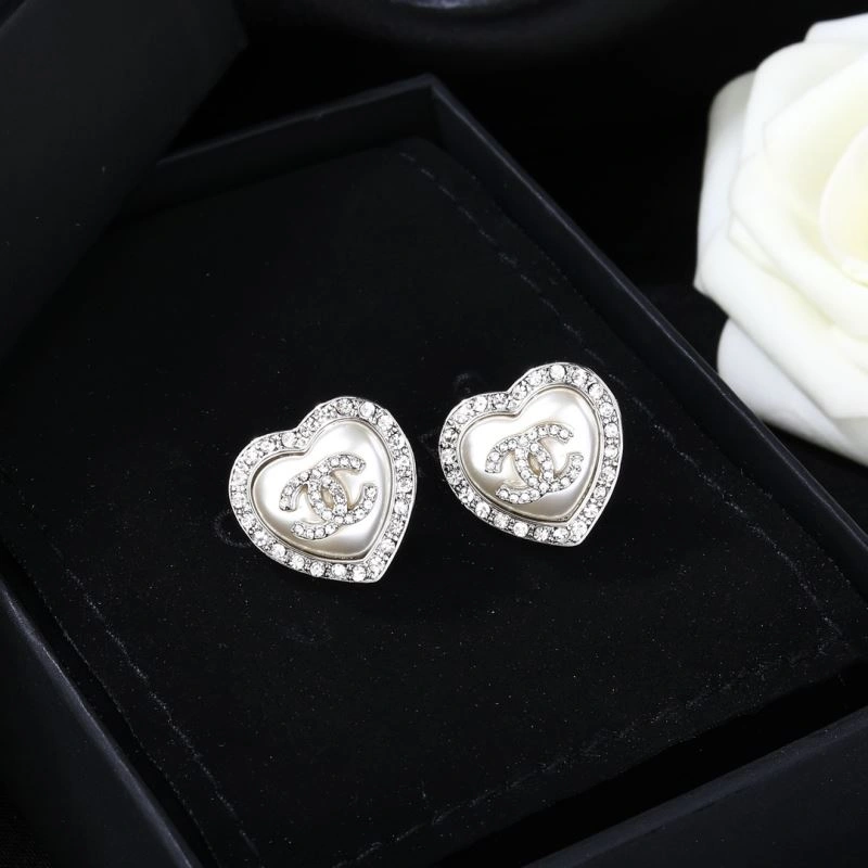 Popular Chanel Earrings 227349