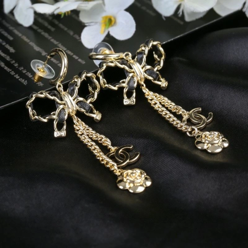 Versatile Chanel Earrings 227344